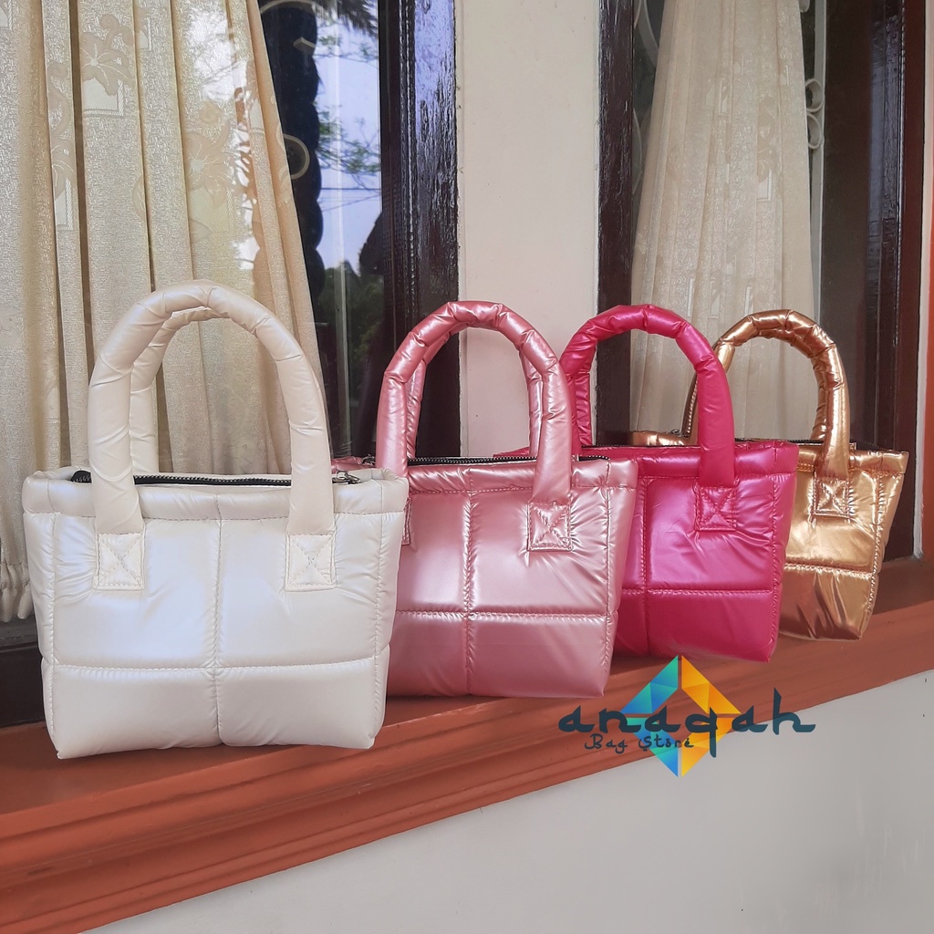 Puffy Bag Hologram Tas Selempang Wanita Hand Bag