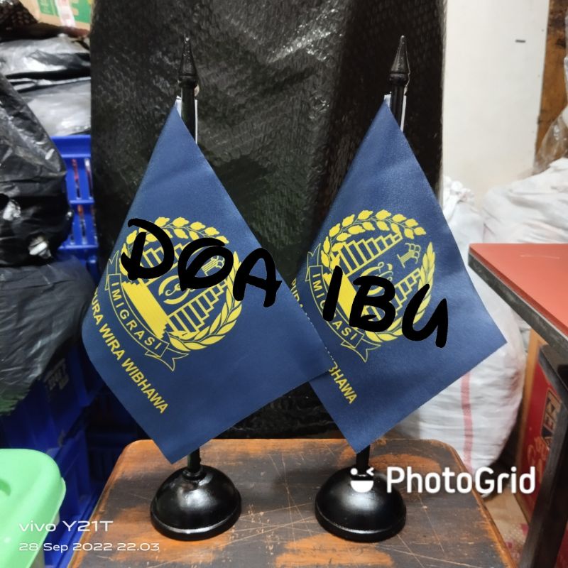 

best seller tiang kayu meja+bendera IMIGRASI