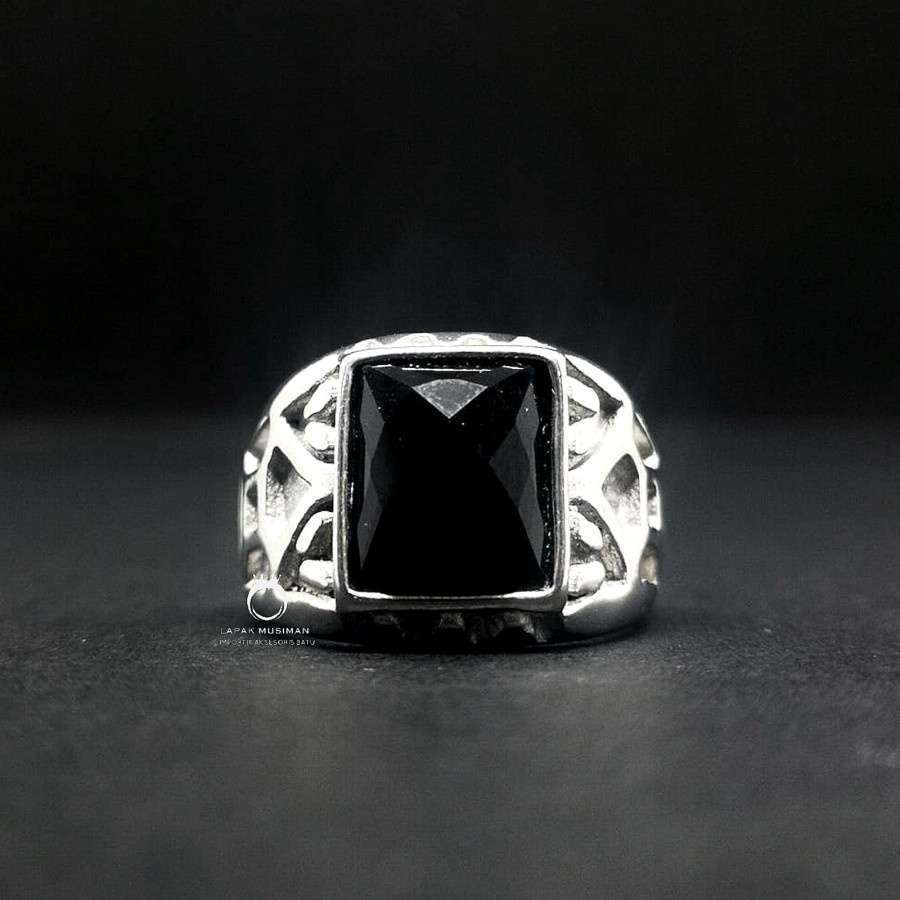 [Bayar Di Tempat] Cincin Pria Titanium Anti Karat Silver Black Onyx Asli Original 03