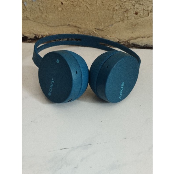 Headset bluetooth SONY WH-CH400 second kondisi baik ( pesanan orang )