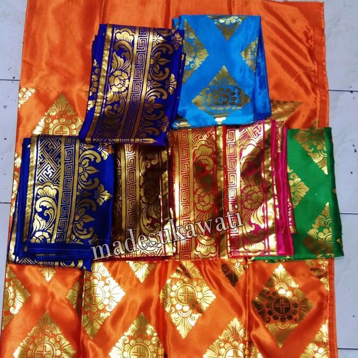 Lembaran Kain prada emas Satin pakaian tari bali