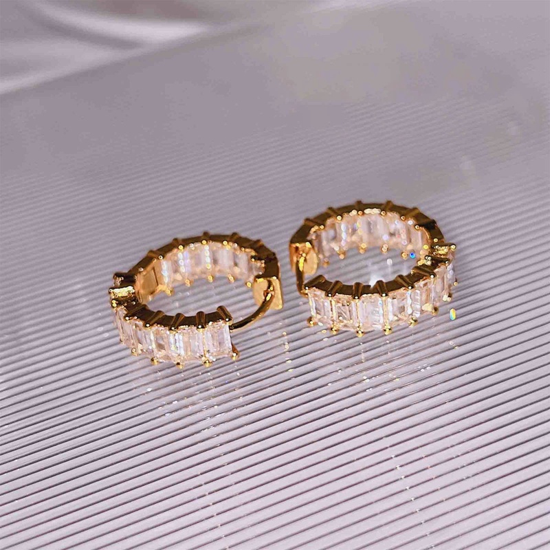 Anting Hoop Zircon Warna Silver Untuk Wanita