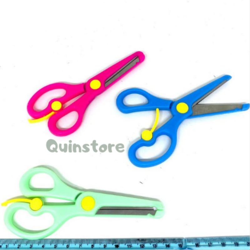

Gunting kertas kecil warna