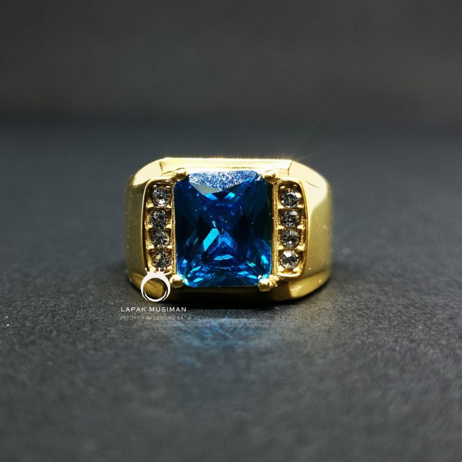 [Bayar Di Tempat ] Cincin Pria Titanium Warna Silver Gold Anti Karat Batu Blue Topaz