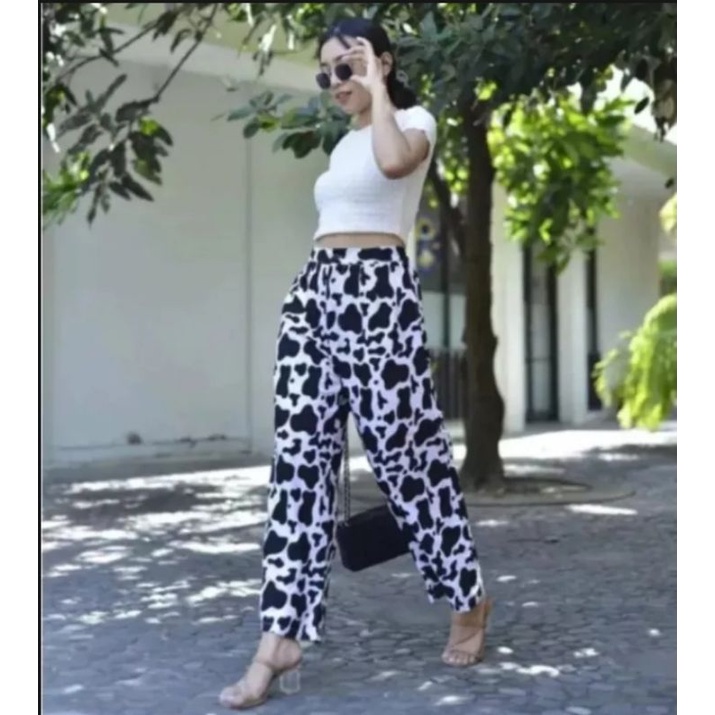 Celana Kulot Motip Corak Sapi