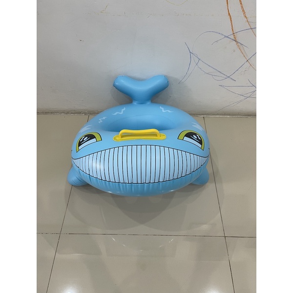PELAMPUNG BAN RENANG KOLAM KARET ANAK MOTIF HIU DENGAN PEGANGAN