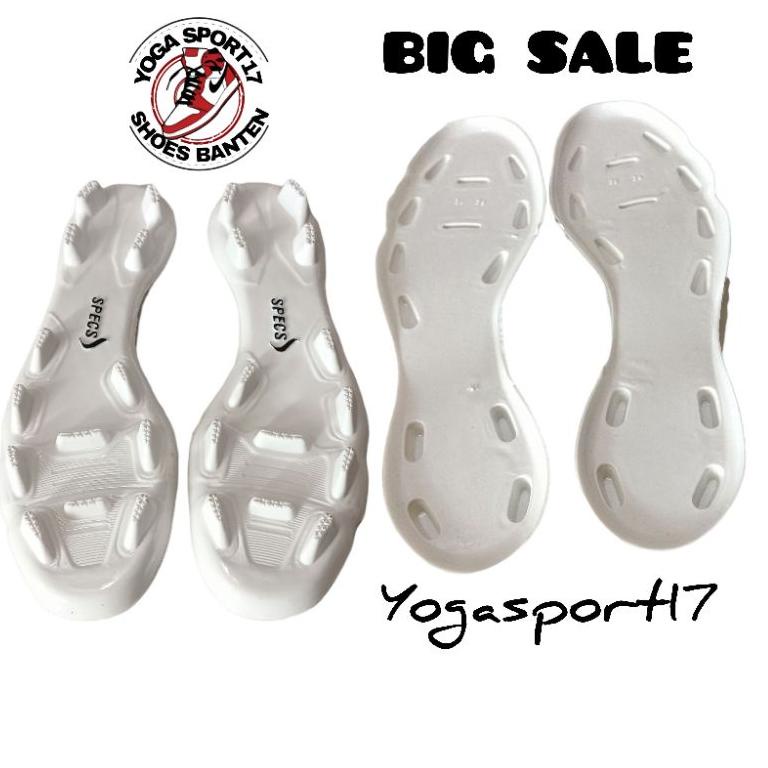 G52R Out sepatu bola specs qualitas ori, Telapak sepatu bola lentur