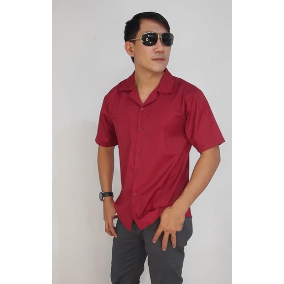 REDLOVE136 ( TERBARU ) KEMEJA POLOS LENGAN PENDEK / KEMEJA HAWAI / KEMEJA KOREA / KEMEJA PRIA LENGAN PENDEK MODEL CASUAL KERAH JAS /KEMEJA POLOS SANTAI / KEMEJA POLOS KANTORAN