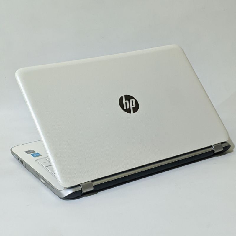 laptop editing/rendering/gaming hp pavilion 15 - Dual vga Nvidia GT 740m - core i5 - ram 16gb - ssd 256