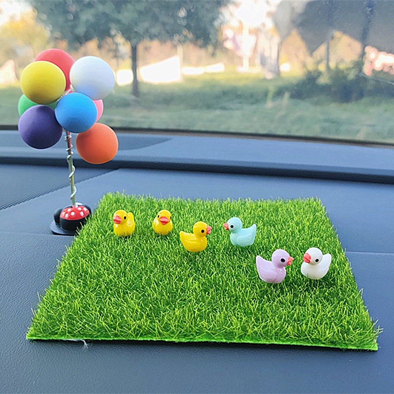 7 Pcs Miniatur Bebek Kecil Warna Kuning Bahan Resin Untuk Dekorasi Mobil