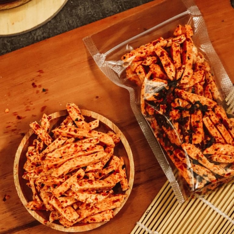

Basreng pedas daun jeruk isi 500 gram