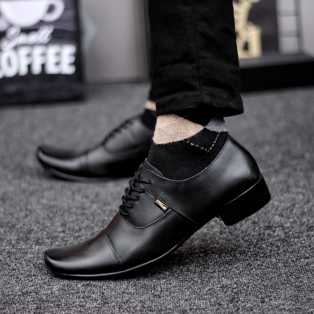 Sepatu Pantofel Kerja Kantor Kulit Asli Formal Hitam Pria Abrhm Phelik