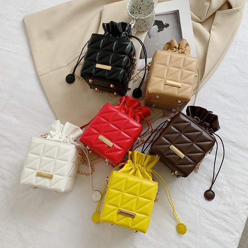 Chain Bag GD18835 Tas Selempang Rantai Kubus Serut Wanita Mini Murah