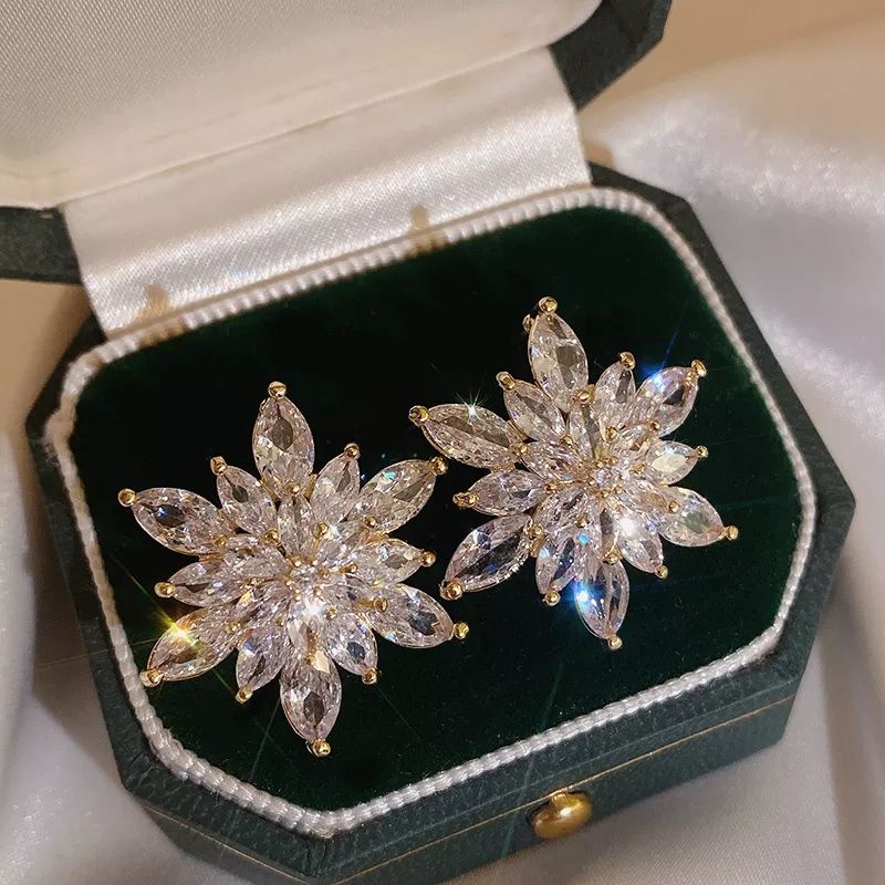 Anting tusuk desain bunga luxury crystal flower earstud YN08