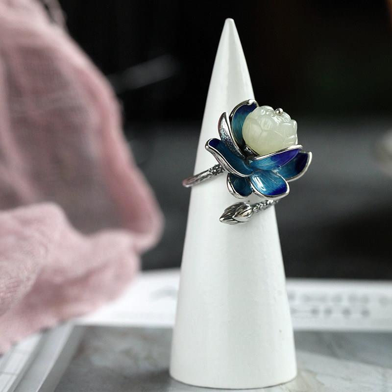 Cincin Adjustable Desain Lotus Biru Bahan Tembaga Warna Silver Untuk Wanita