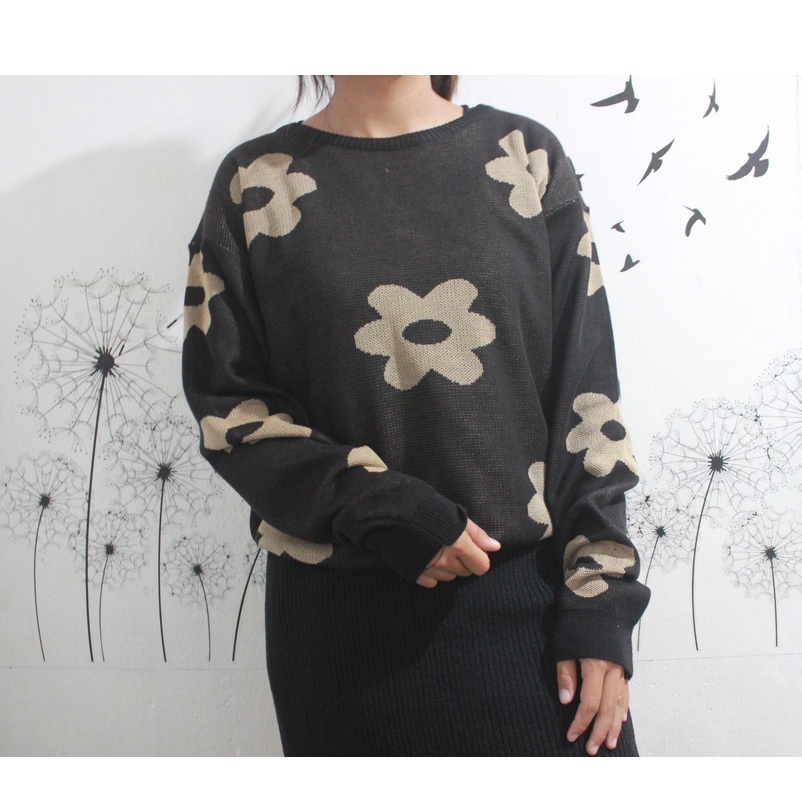 SWEATER RAJUT MOTIF BUNGA