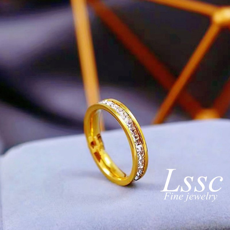 Cincin Titanium Wanita Berlian Kupu Cantik Lapis Emas 18K Anti Karat Perhiasan Korea