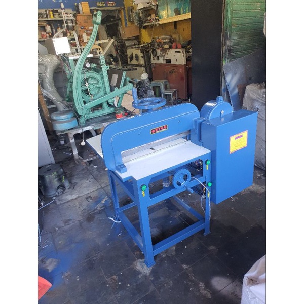 

Mesin Potong Kertas Dinamo Otomatis