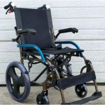 Kursi Roda Traveling Athena Roda Kecil Avico Bahan Aluminium