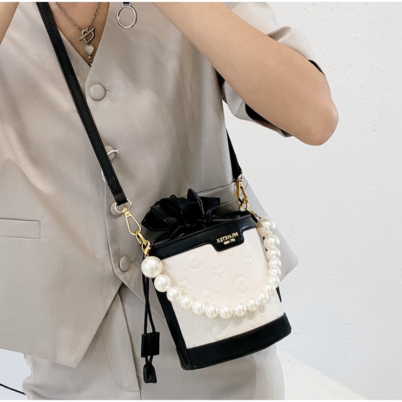 MV_Marvelouz MV111973 Tas SELEMPANG Wanita Tabung Serut Talpen Mutiara  terbaru 1kg bisa 2 tas supplier tas import GT1973 LT2134