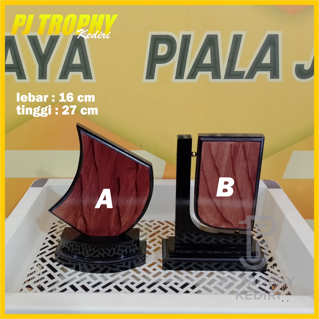 PLAKAT KAYU WISUDA PLAKAT KAYU KENANG KENANGAN MAGANG MURAH