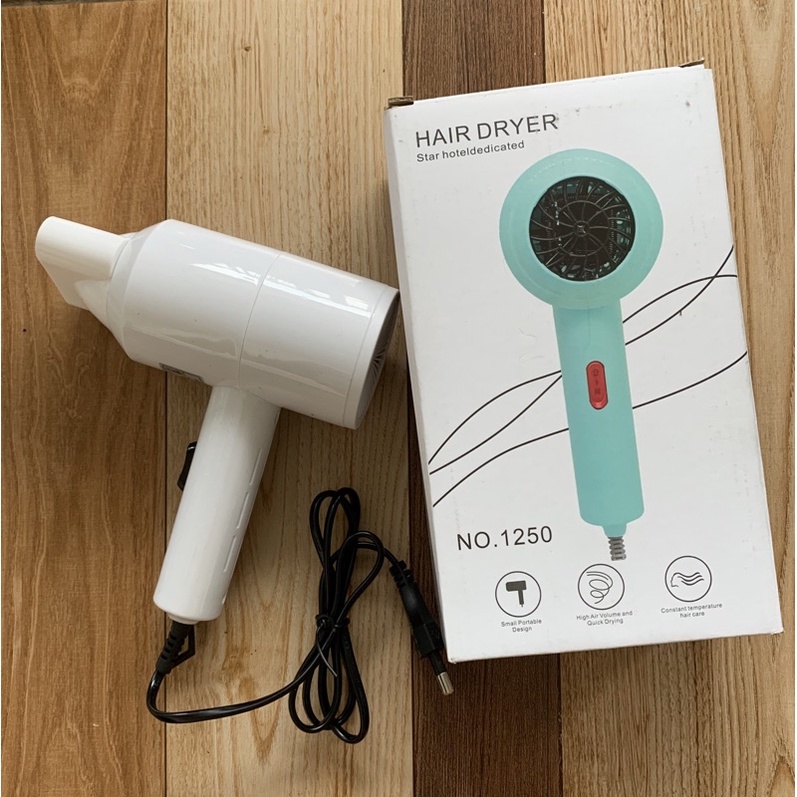 Pesanan Hairdryer M8881