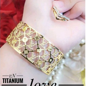 Titanium Set Perhiasan Wanita Gelang Kalung Cincin 289227