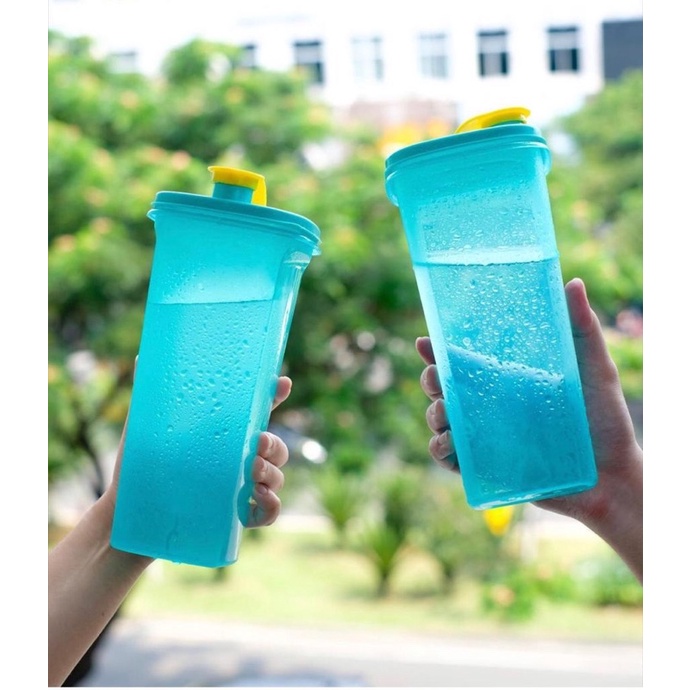 Botol Air Minum 1.3Liter / Tempat Air Kulkas Plastik / Water Jar
