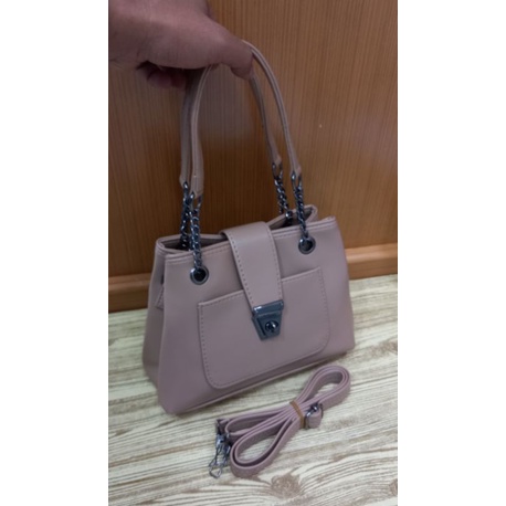 TAS FANILA DUA RUANG size 21x20cm