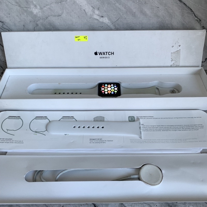 Apple Watch Series 3 38mm Silver Aluminum Bekas - Mulus - Fullset Resmi Ibox - second