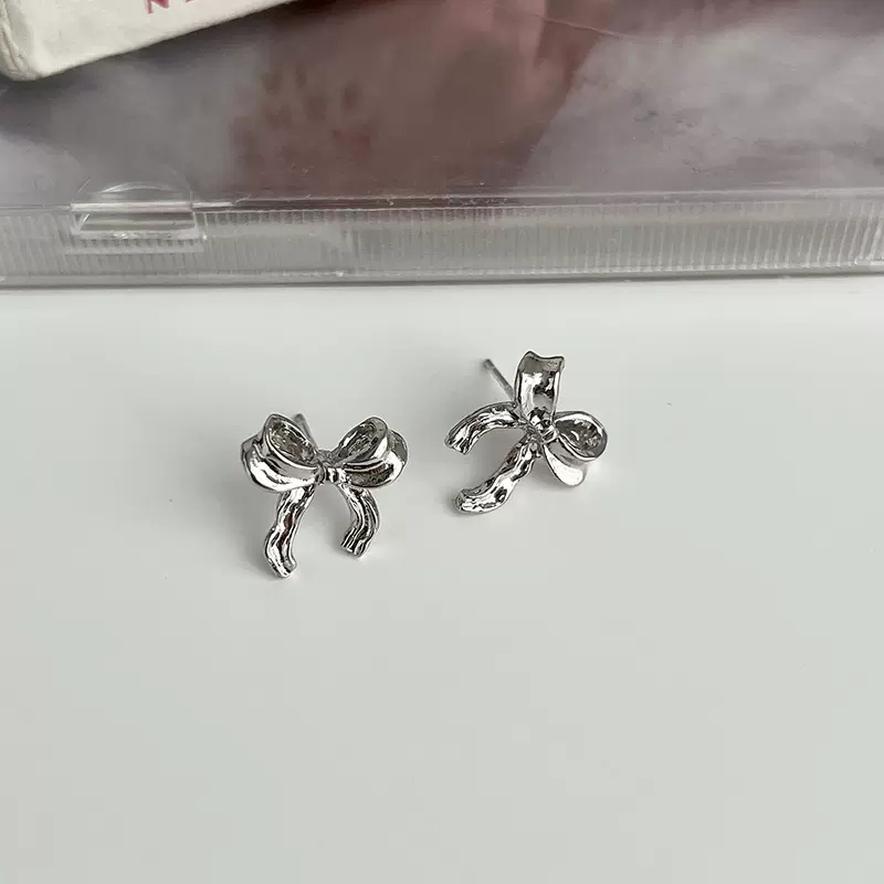 Roselife 1 Pasang Anting Tusuk Desain Pita Bahan Metal Gaya Korea Untuk Wanita