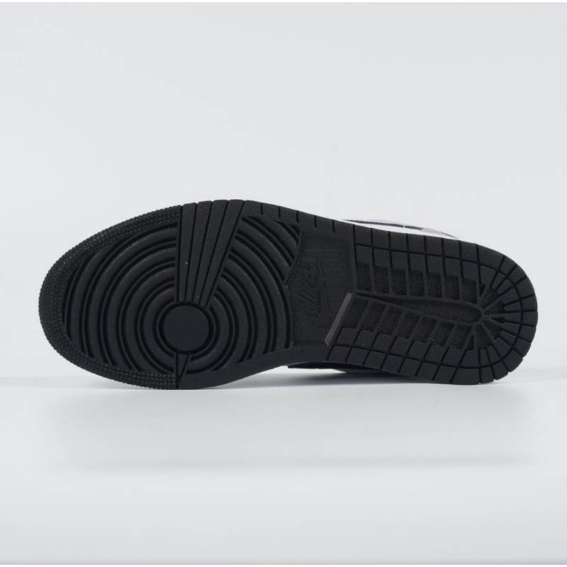 Sepatu Nike Air Jordan 1 Low Smoke Grey