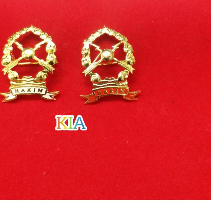 Pin Hakim Cakra Peniti