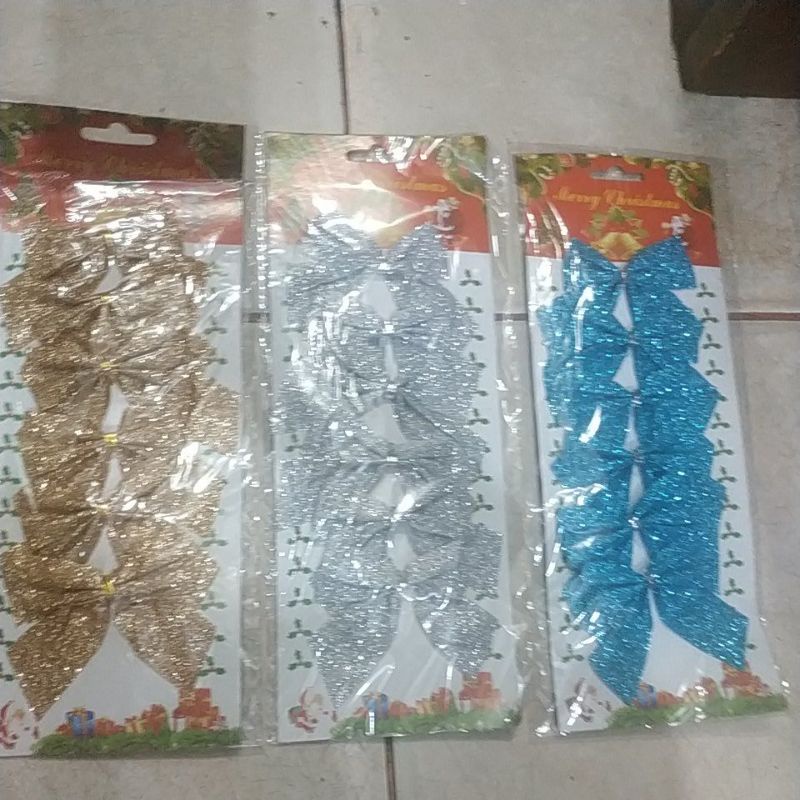 

Aksesoris natal pita