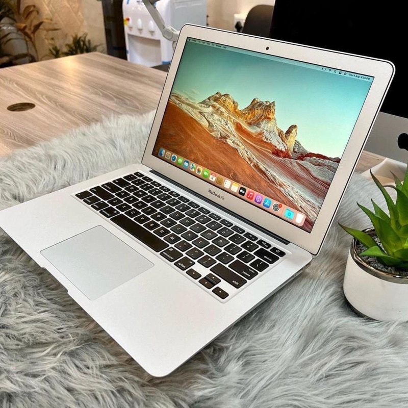 Macbook Air 11 inch 2014 // 2015 PROMO SALE TERMURAH bisa instant kurir