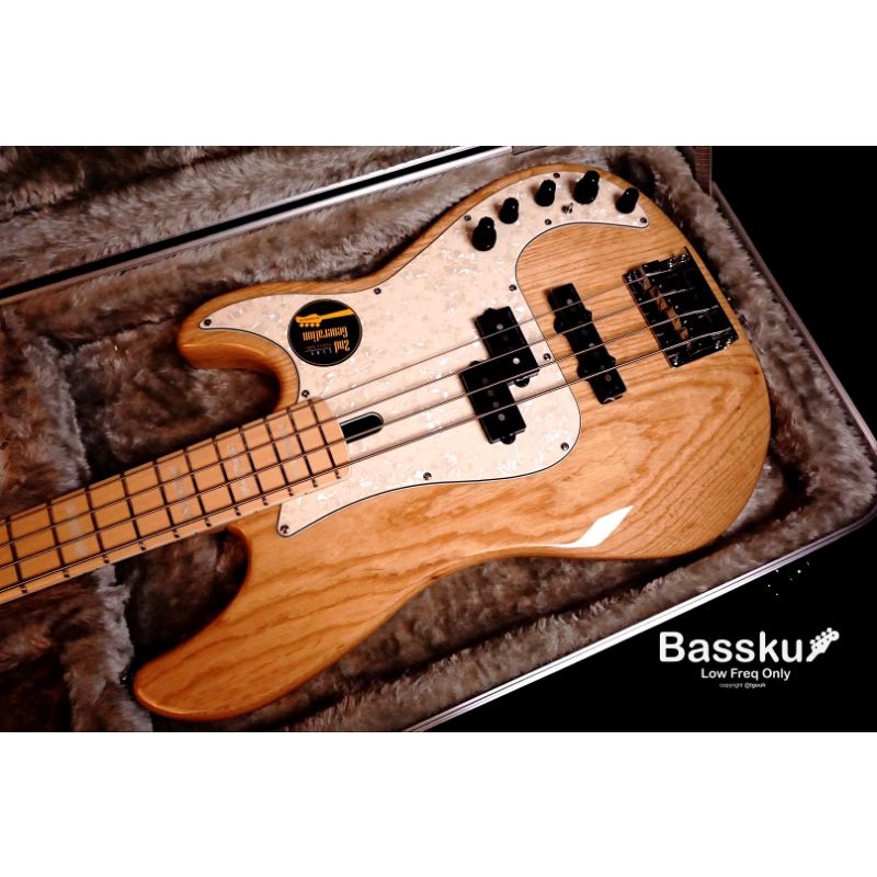 Bass SIRE Marcus Miller P7 2nd Generation Ash Body