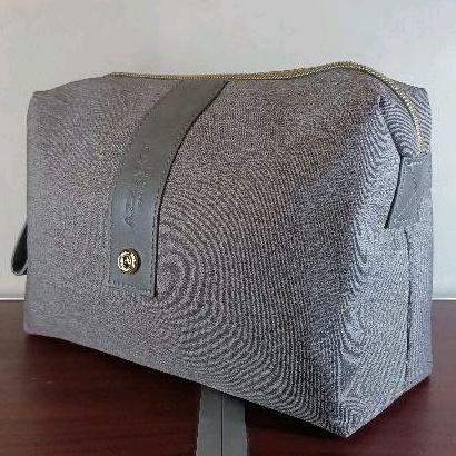 ORIGINAL POUCH AZZARO GREY MOTIF POLOS LOGO BRAND / DOMPET KOSMETIK GREY