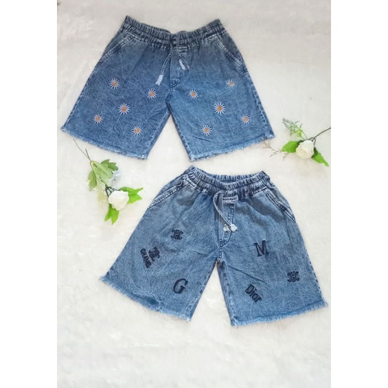 HOTPANTS XXL// HOTPANTS JEANS DEWASA//HOTPANTS JEANS JUMBO//HOTPANTS JEANS BORDIR