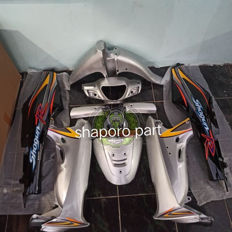 cover body halus full set suzuki shogun r new 110 warna silver hitam shogun 110