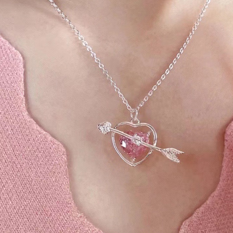 Kalung Rantai Liontin Hati Panah Cupid Hias Berlian Warna Pink Untuk Wanita