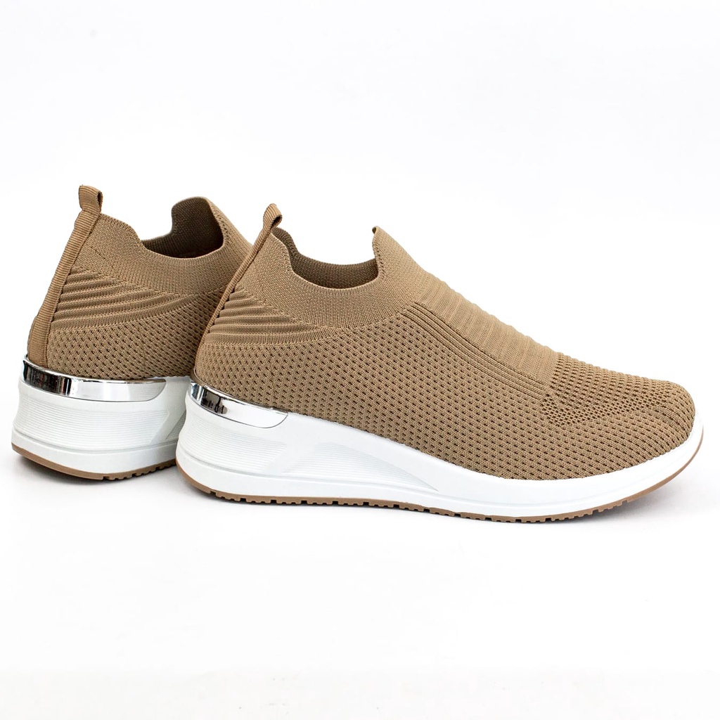 Sepatu Slip On Wanita Sport Tinggi Tanpa Tali Shoes Canvas Cewek Sepatu Model Hak Tinggi TG8830