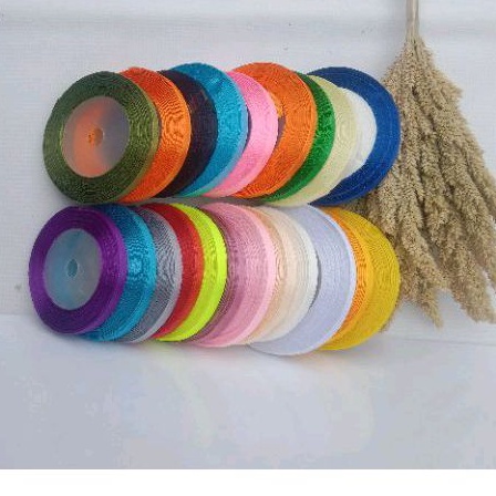 

Pita satin 1/4 inchi /rol
