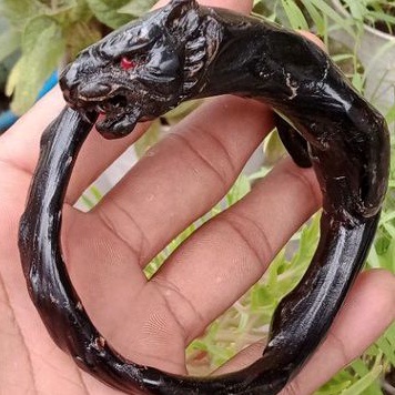 gelang akar Bahar ukir macan