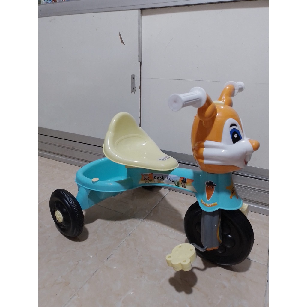 Sepeda 3 roda anak pakai musik dan lampu