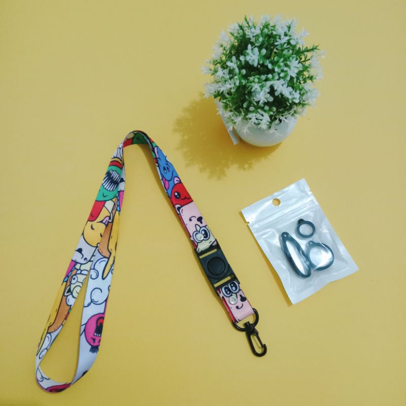 

Lanyard Pods Motif Doodle A03 | Free 3 Varian Karet Oring