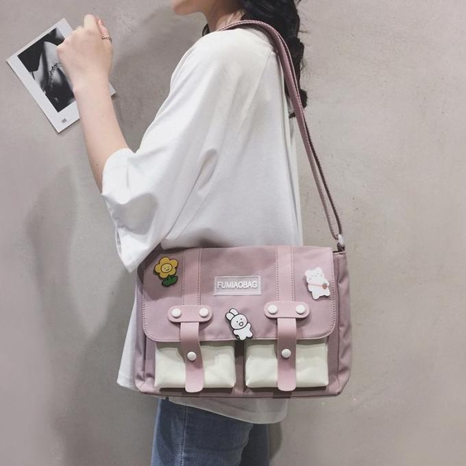 Tas selempang wanita / tas sekolah import / tas selempang kuliah