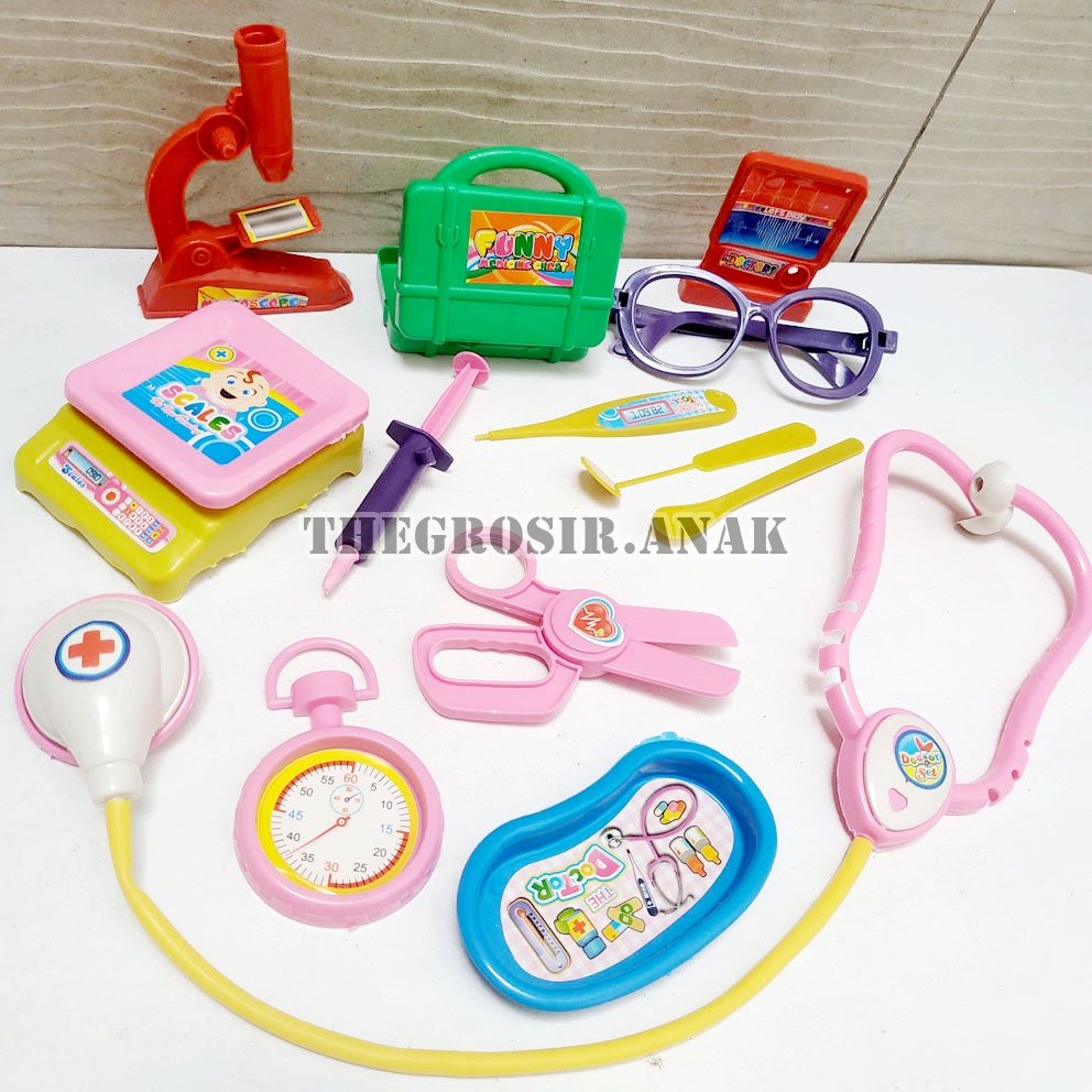 The Doctor Play Set Mainan Peralatan Dokter-dokteran