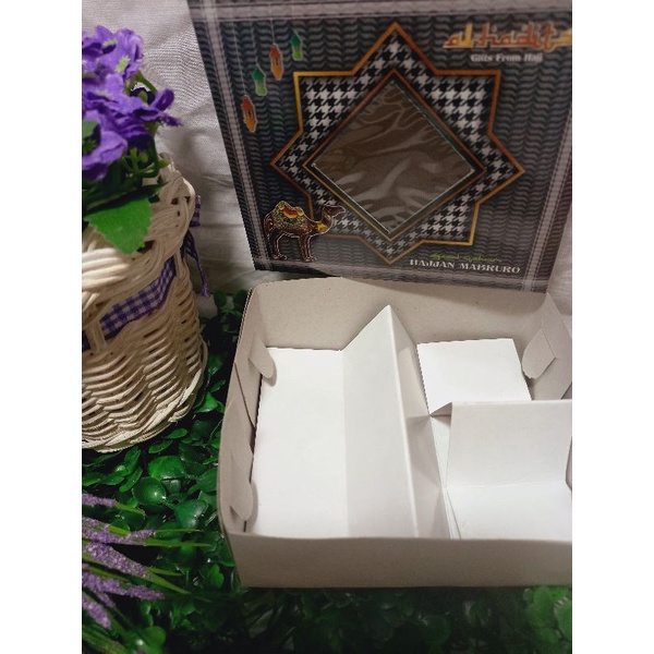 Dus Oleh Oleh Haji Umroh 3 Sekat Bahan Tebal