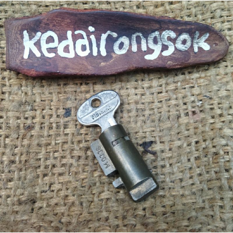 kunci stang neiman leher pendek vespa super 66 - sprint S - MINUS ANAK KUNCI CUMA 1..ori baru