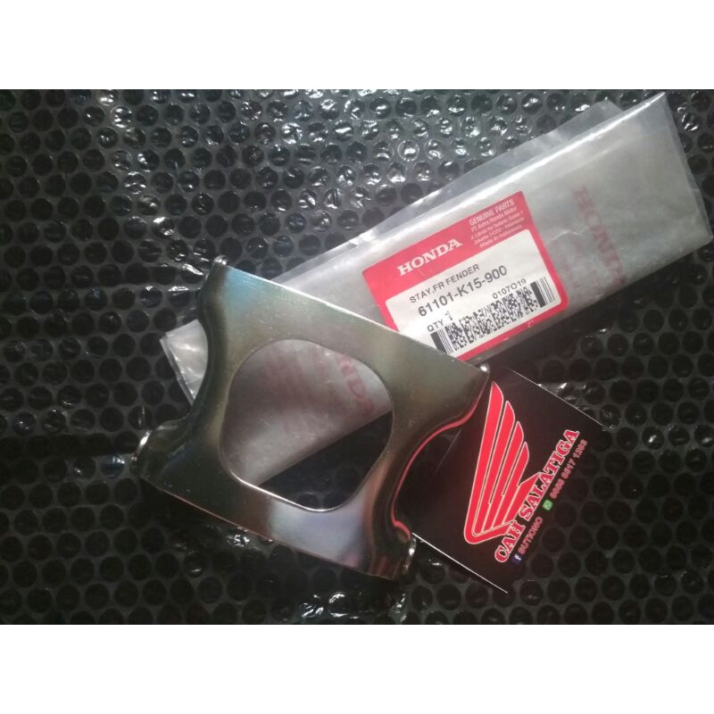 61101~K15~900 Stay FR fender breket pangkon spakbor depan cb 150 r old lawas 2012~2014